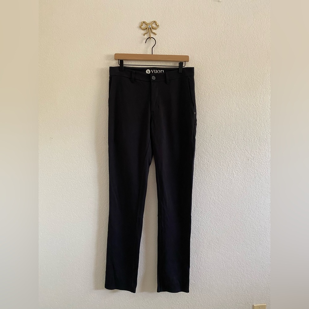 Vuori Everything Chino Pants Men 30 x 32 Black Stretch Athletic Slim Casual